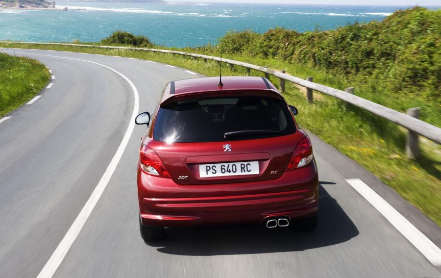  Peugeot 207 RC 2010 года  (фото 7 из 27)